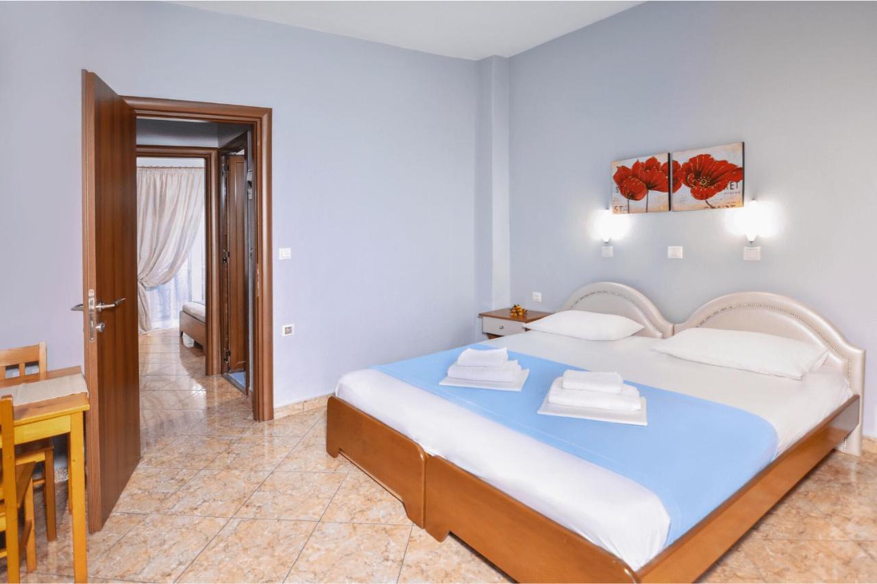 Elenas Apartments Sarti Dış mekan fotoğraf
