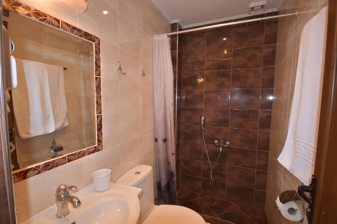 Elenas Apartments Sarti Dış mekan fotoğraf