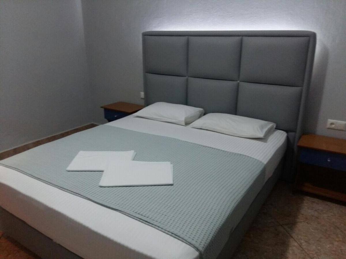 Elenas Apartments Sarti Dış mekan fotoğraf