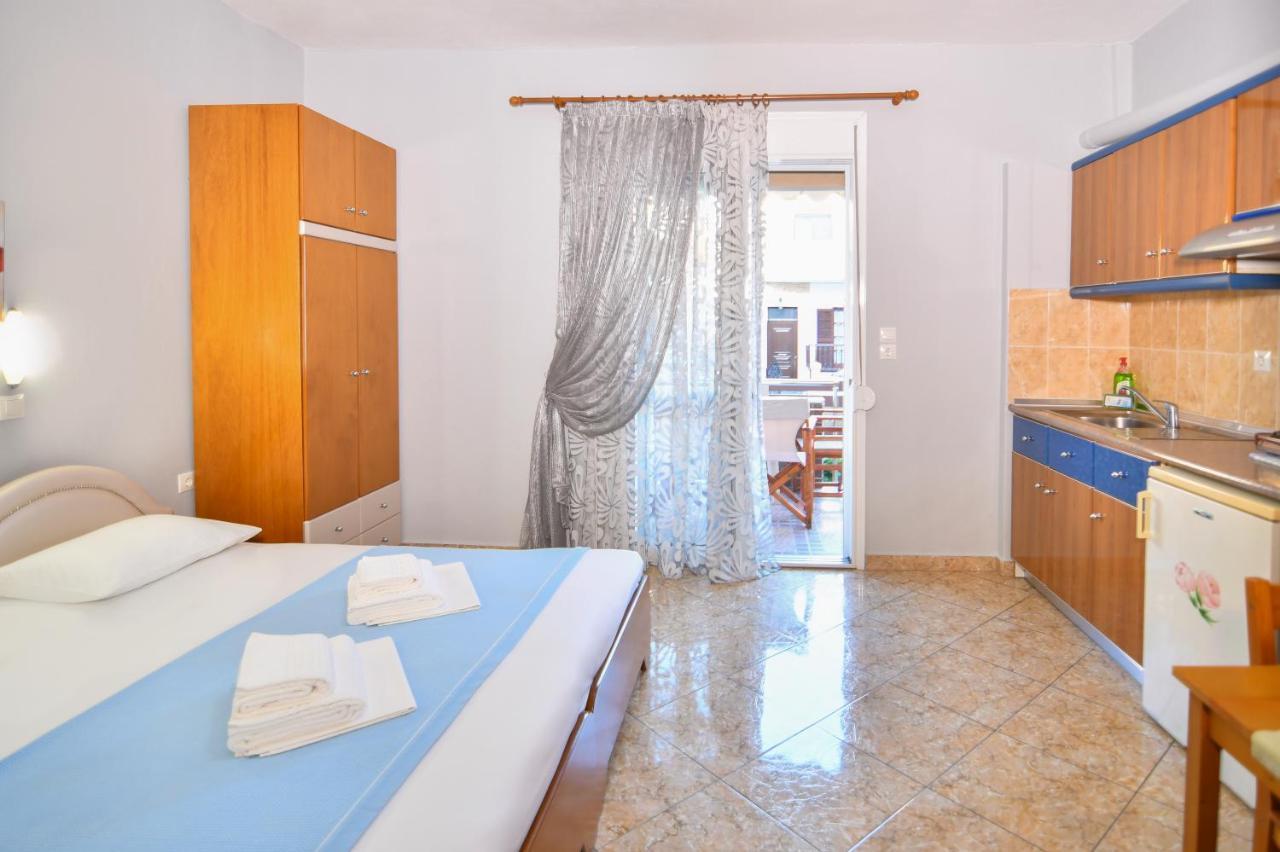 Elenas Apartments Sarti Dış mekan fotoğraf