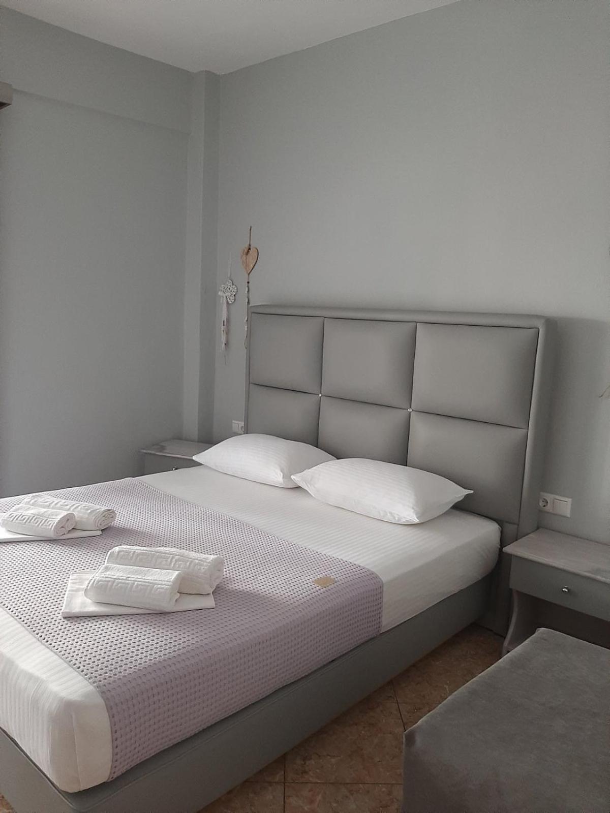 Elenas Apartments Sarti Dış mekan fotoğraf